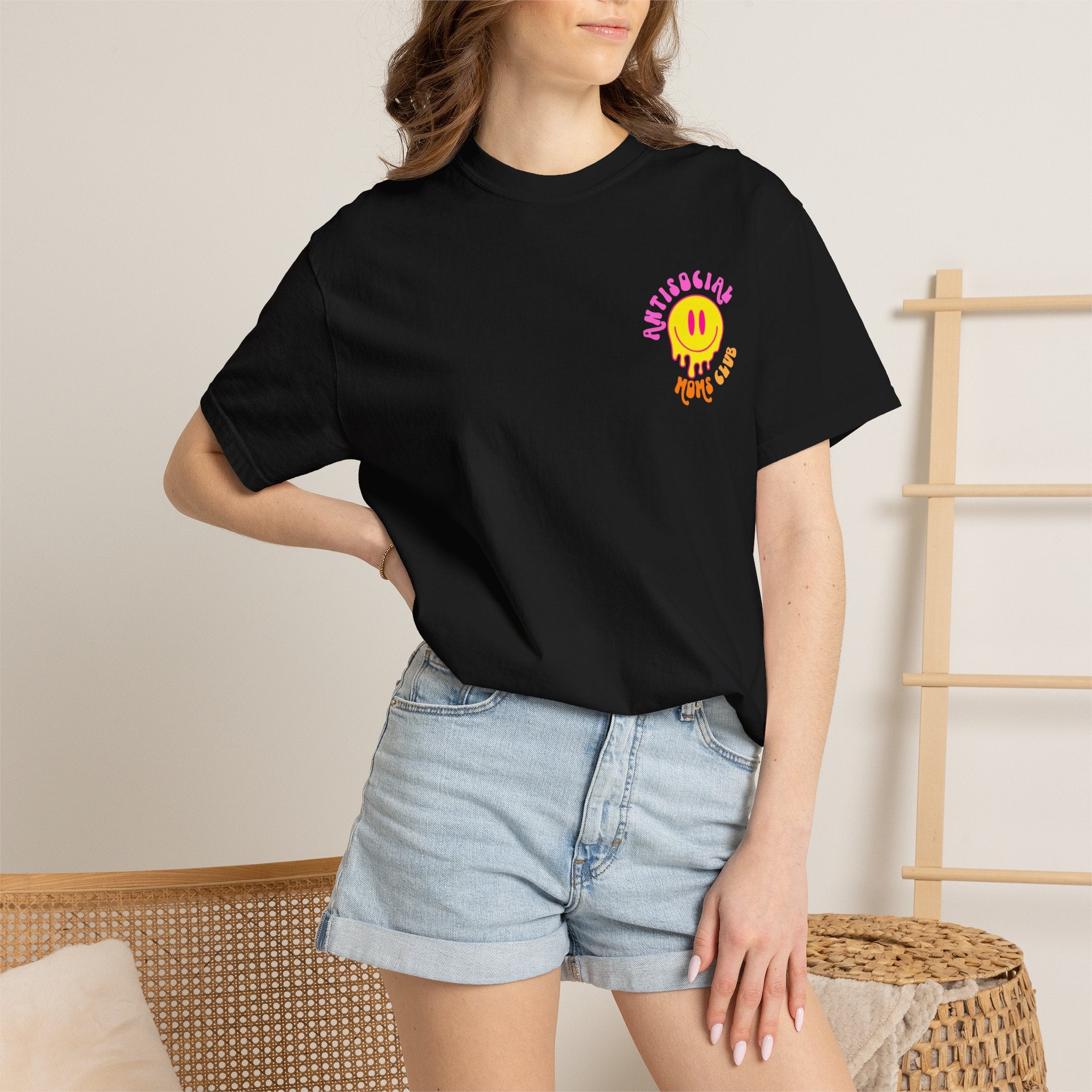 Anti Social Moms Club T-Shirt — Retro Smiley Graphic Tee for Cool Moms