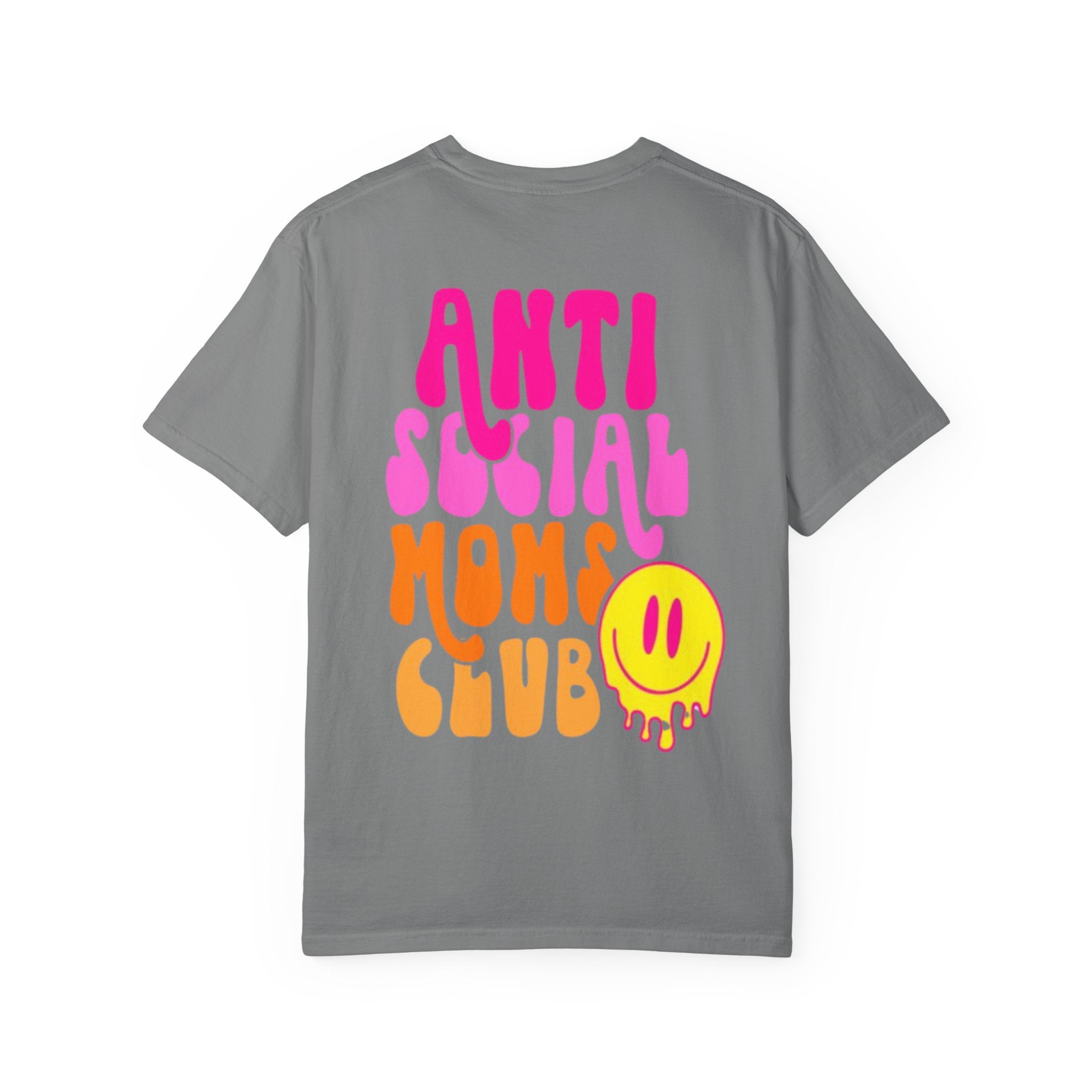 Anti Social Moms Club T-Shirt — Retro Smiley Graphic Tee for Cool Moms