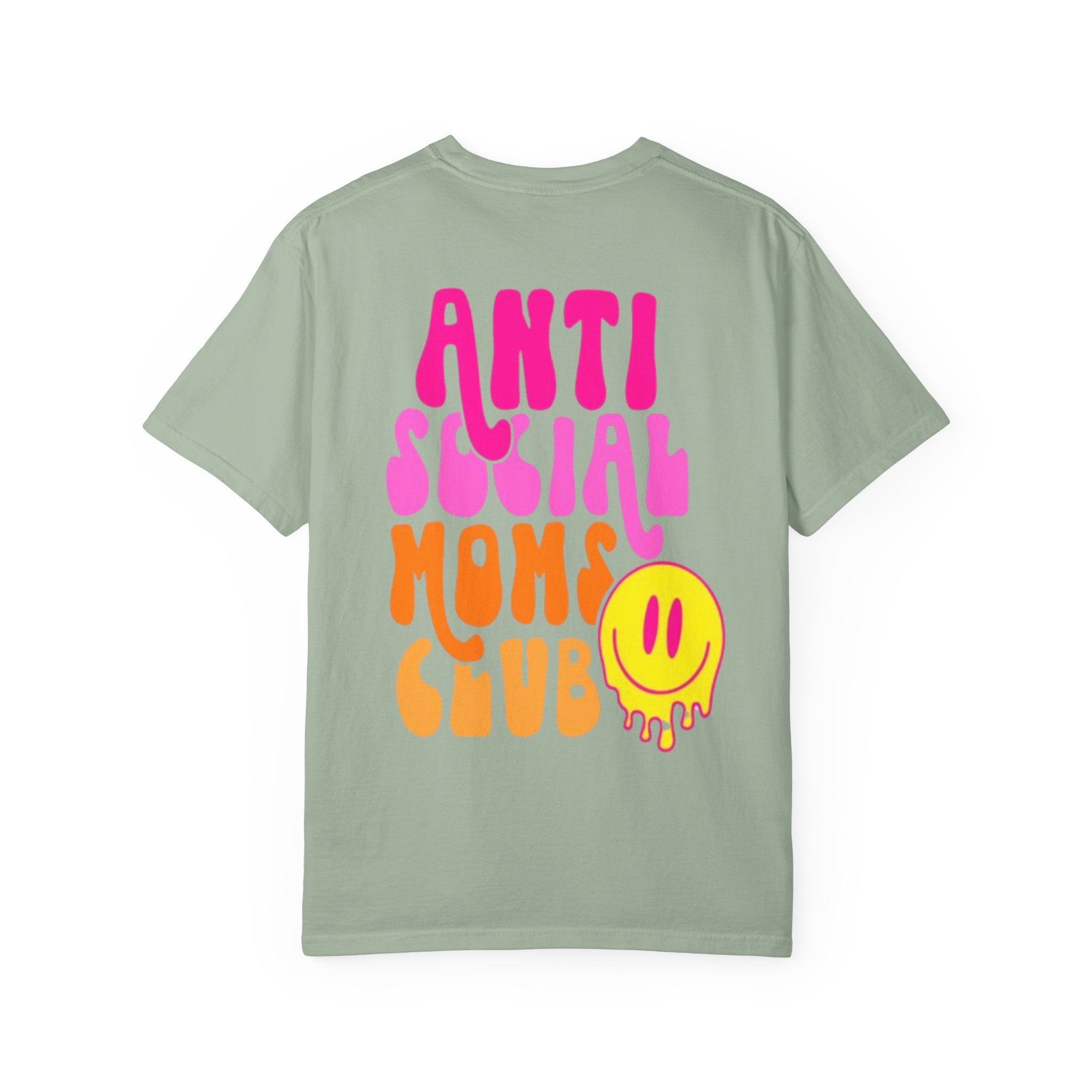 Anti Social Moms Club T-Shirt — Retro Smiley Graphic Tee for Cool Moms