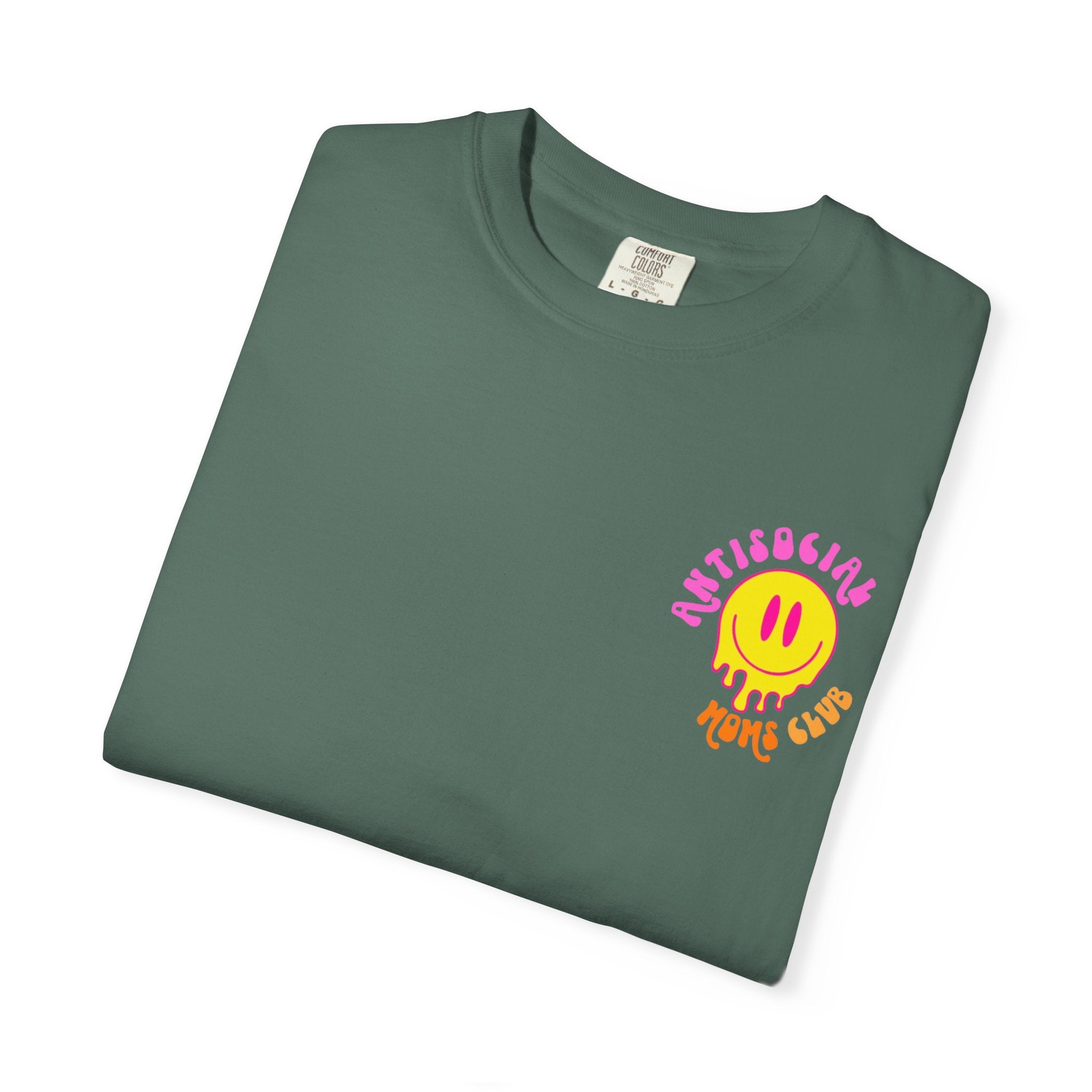 Anti Social Moms Club T-Shirt — Retro Smiley Graphic Tee for Cool Moms