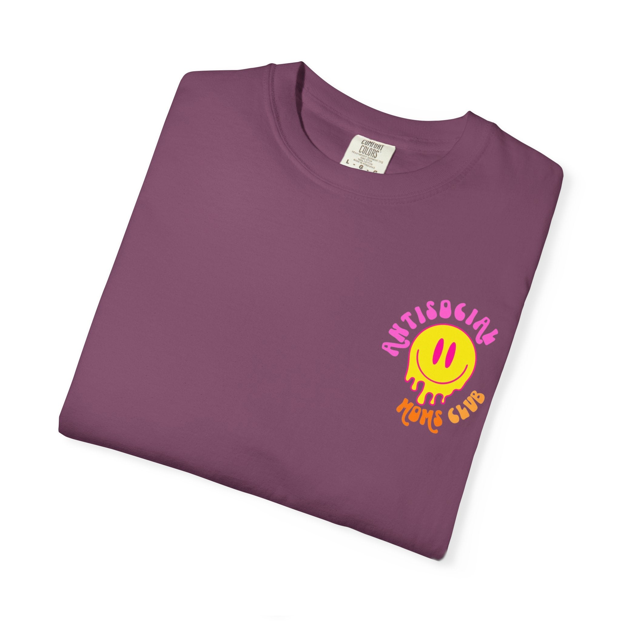 Anti Social Moms Club T-Shirt — Retro Smiley Graphic Tee for Cool Moms