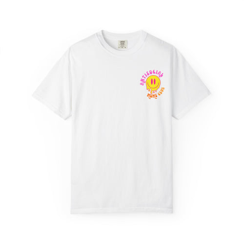 Anti Social Moms Club T-Shirt — Retro Smiley Graphic Tee for Cool Moms